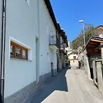 Casa Ad Chez Piero Vda Issogne-002