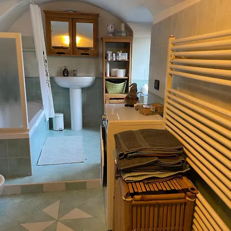 Casa Ad Chez Piero Vda Issogne-002 펜션 Issogne