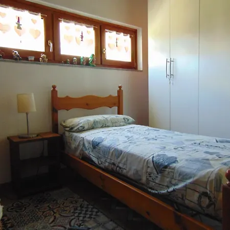 Casa Ad Chez Piero Vda Issogne-002 Сasa de vacaciones *